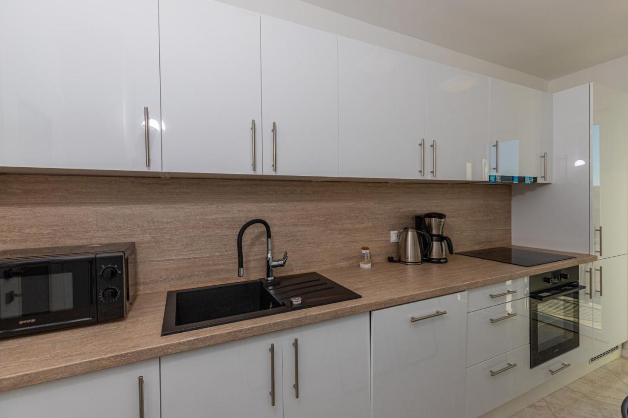 Apartment Vivien Crikvenica Ngoại thất bức ảnh